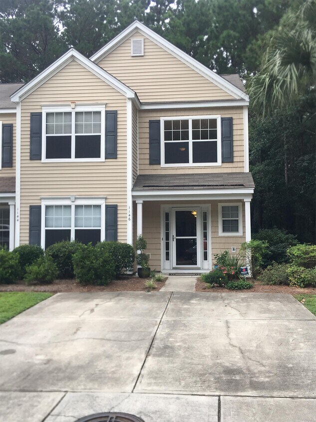 1146 Island Club Dr, Charleston, SC 29492 Townhome Rentals in