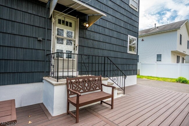 Building Photo - 52 Johnson Ave