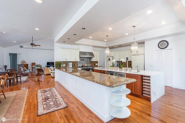 Building Photo - 18606 Kitty Hawk Ct