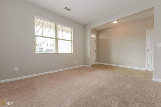 Building Photo - 5526 Luther Ct