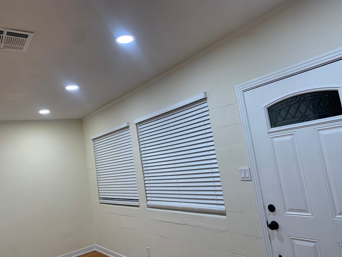 1989 Country Club Blvd, Stockton, CA 95204 House Rental in Stockton