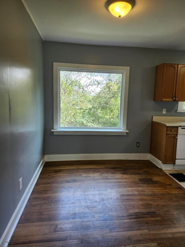 Building Photo - Great 3 bedroom 2 bath home in Red Bank, TN