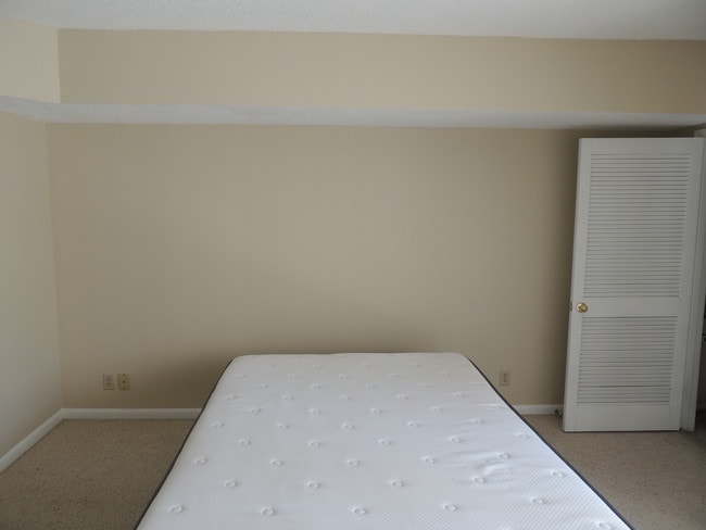 Bedroom - 900 19th Ave S