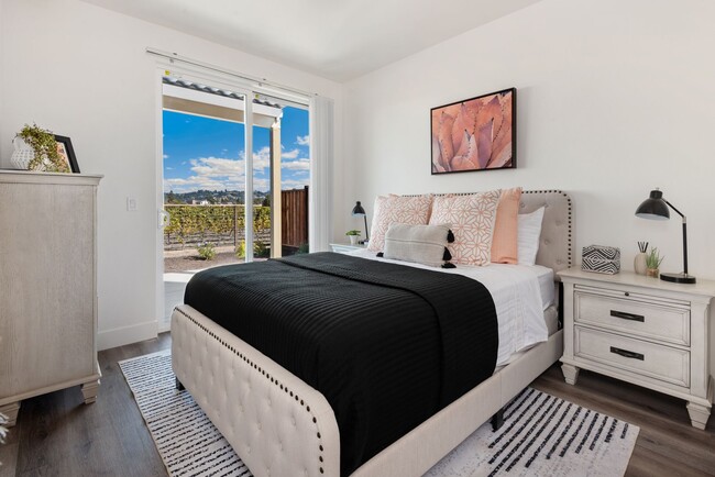 Building Photo - 1 Month Free Rent! Sign a lease by June31s...
