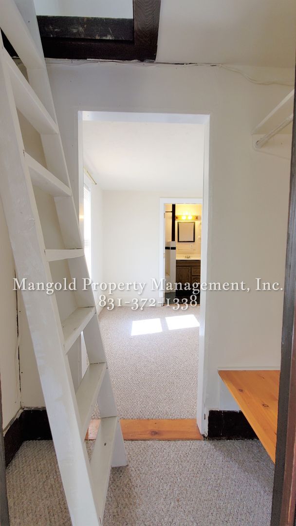 Foto del edificio - 2-Bedroom PLUS Loft Home Downtown Monterey