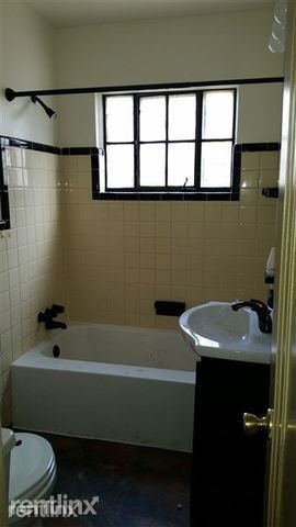 Building Photo - 2 br, 1 bath House - 14823 Kilbourne St