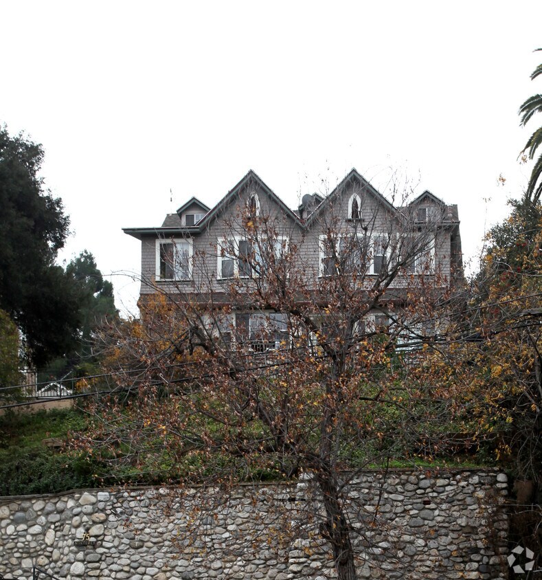 Building Photo - 75 Monterey Rd