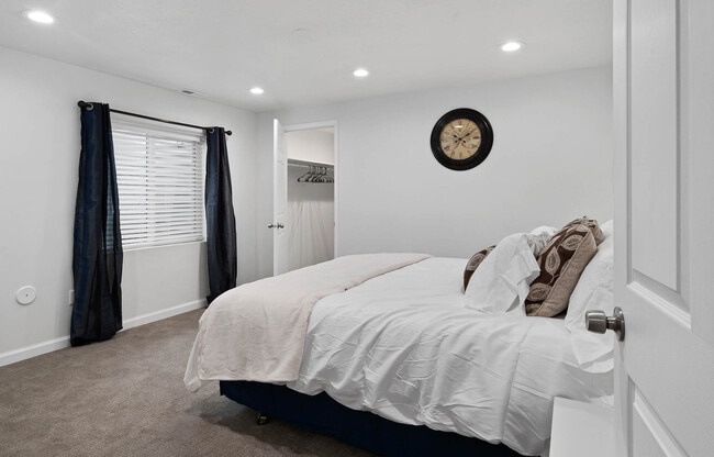 Building Photo - 6216 Teton Pk Dr