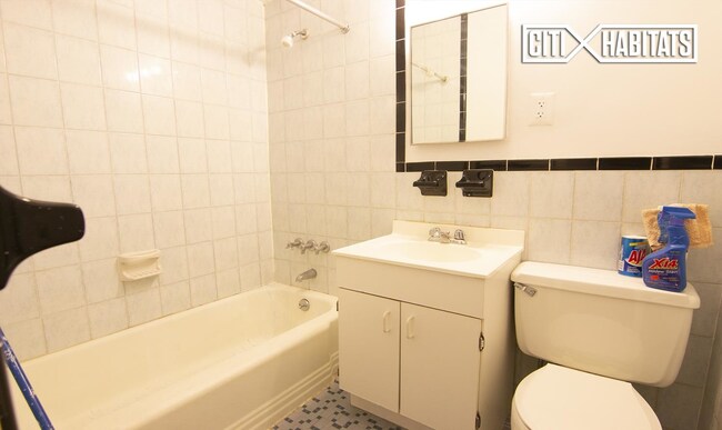 Foto del edificio - 530 W 30th St