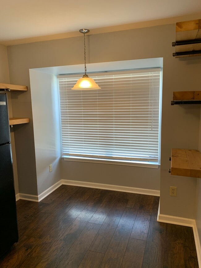 Kitchen alcove - 115 Delancy Pl