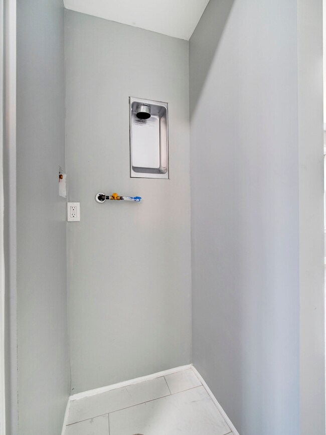 Foto del edificio - 20 W 49th St