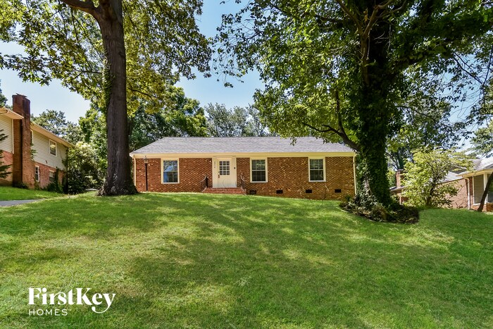 Foto principal - 2314 Killarney Dr