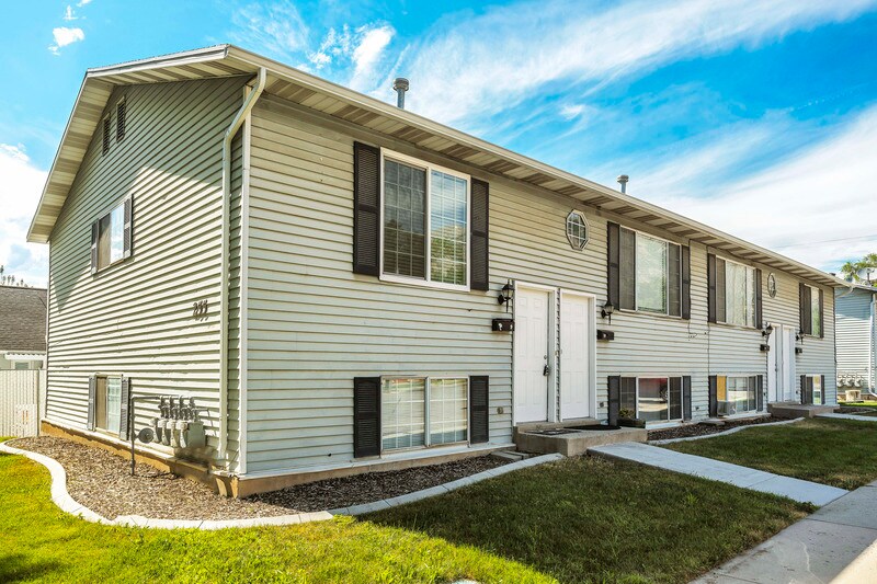 Foto principal - 255 E Center St