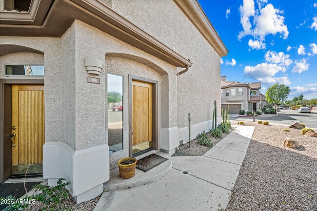 Building Photo - 14000 N 94th St