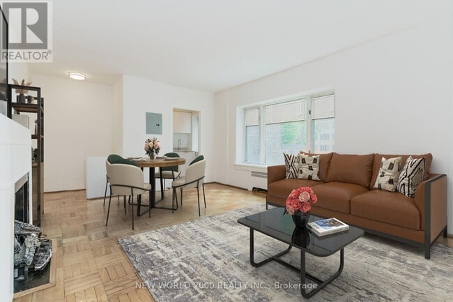 Photo du bâtiment - 110-110 St Clair Ave W