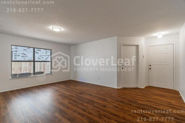 Foto del edificio - 15407 Canteen Creek Dr
