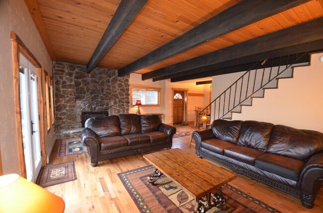 Foto del edificio - 471 High Point Dr