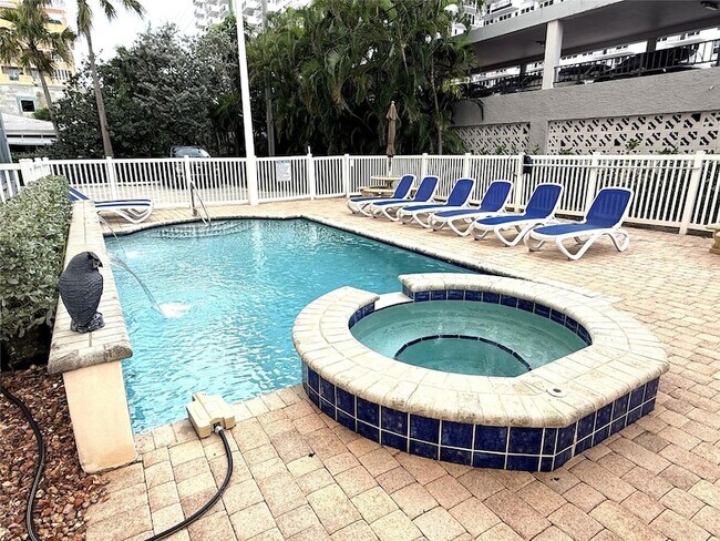 Photo - 3210 NE 5th St Apartment