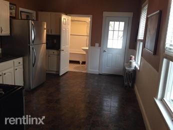 Building Photo - 1 br, 1 bath  - 11 Alvarado Ave # B
