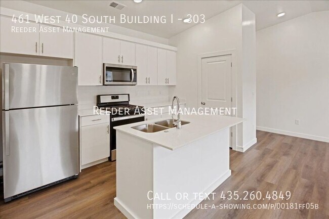 Building Photo - 3 Bed 2 Bath Smart Home Condo in Providence!!