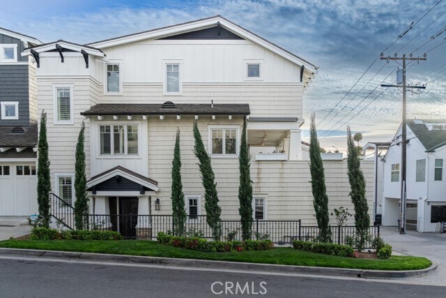 Foto principal - 3731 4th Ave