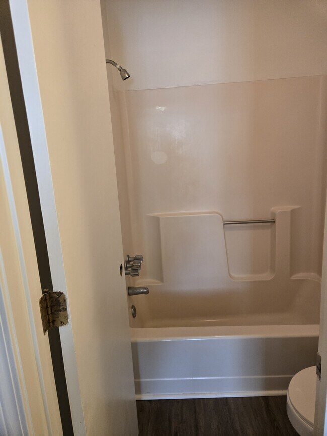 Building Photo - 3703 Southborough Rd