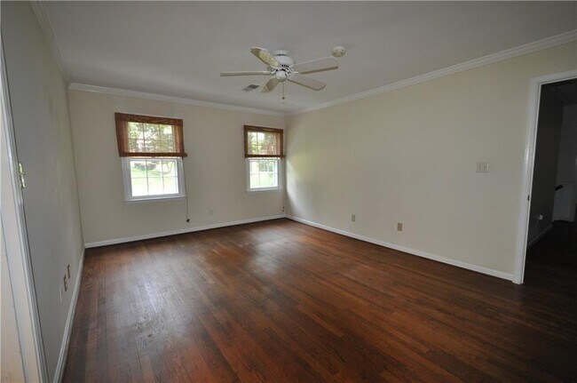 Foto del edificio - 4330 Blackland Way