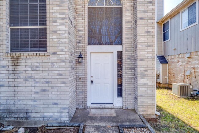 Building Photo - 13441 Gent Dr