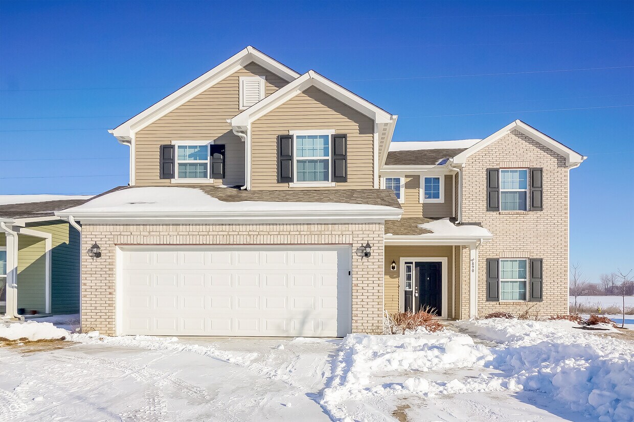 Foto principal - 890 Redwood Dr