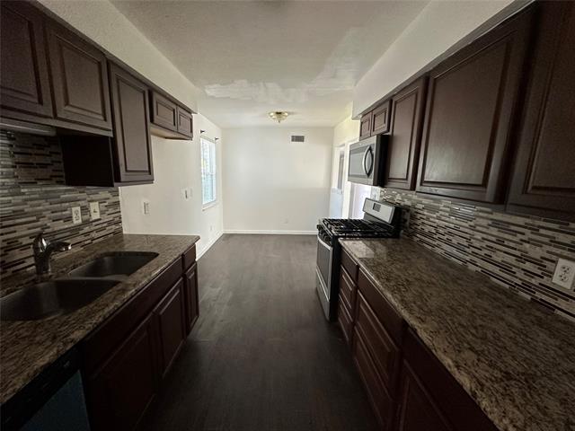 Foto del edificio - 4612 Emerson St
