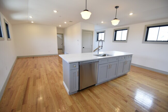 Foto del edificio - 15 Maywood St