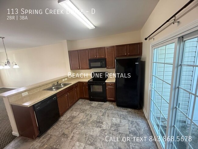 Foto del edificio - 113 Spring Creek Dr