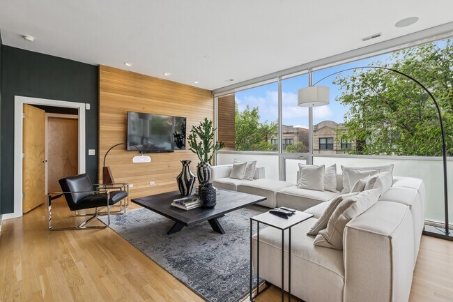 Foto del edificio - 2154 W Division St