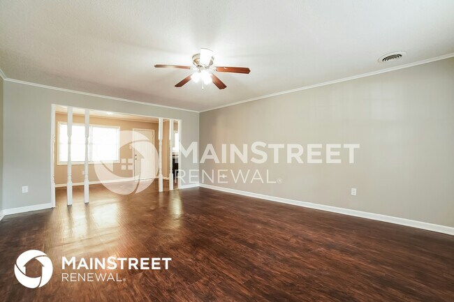 Foto del edificio - 8347 Bridgewood Dr