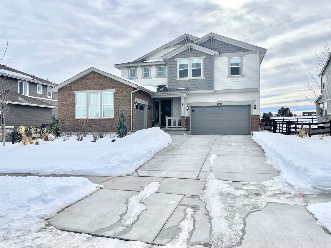 Primary Photo - Immaculate Model Home for Rent -80016