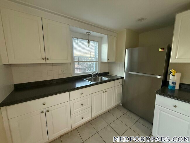 Foto del edificio - 251 Central Ave