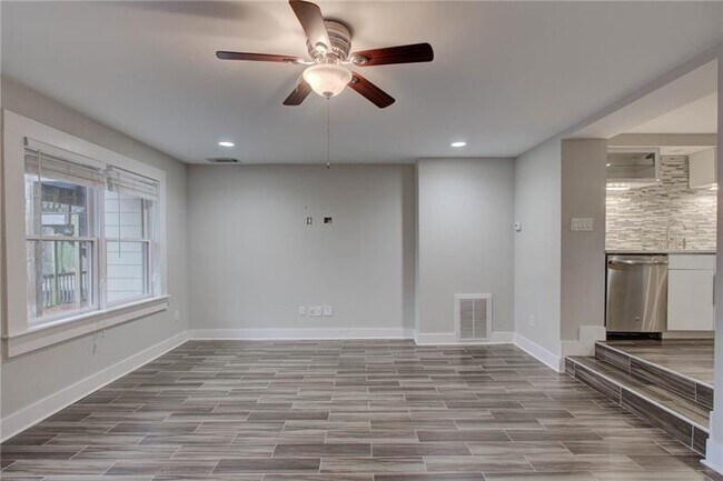 Foto del edificio - 1399 N Druid Hills Rd NE