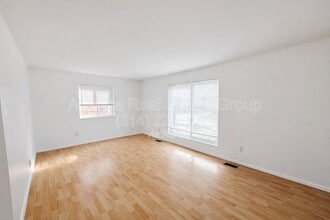 Building Photo - 10065 Puttington Dr