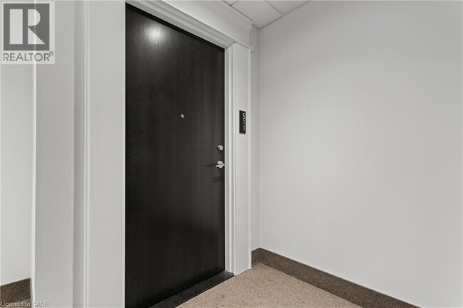 Photo du bâtiment - 1936 Rymal Rd E