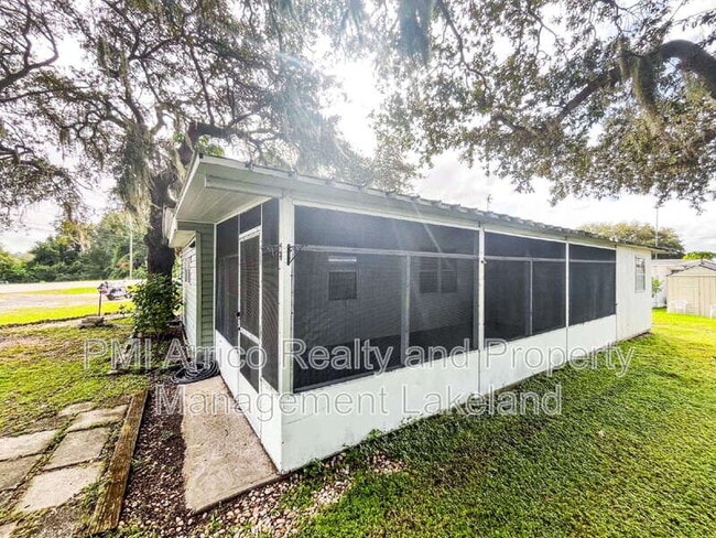 Foto del edificio - 753 W Main St