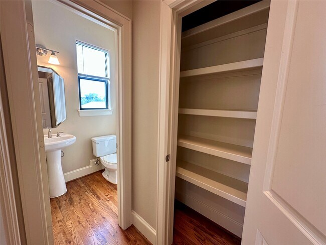 Foto del edificio - 1205 Birdsall St