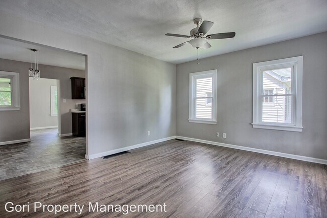 Foto del edificio - 2 br, 1 bath House - 303 Clay St.