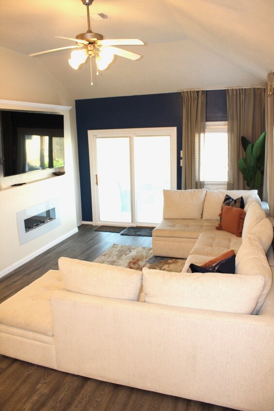 Foto principal - 2519 Diving Duck Ct