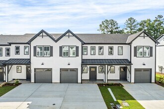Building Photo - 906 Winslow Ct