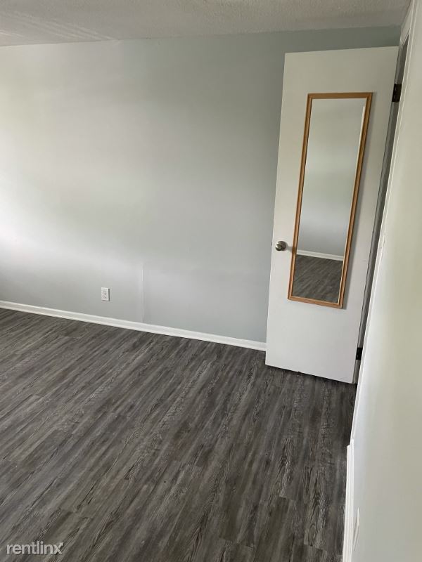Foto del edificio - 2 br, 1 bath Condo - 706 Ashlawn Place