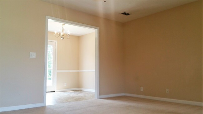 Building Photo - 3BR 2.5B  Home in Cane Ridge Farms - Antio...