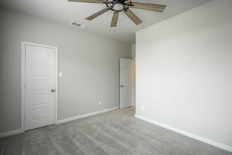 Building Photo - 21449 Kings Guild Ln
