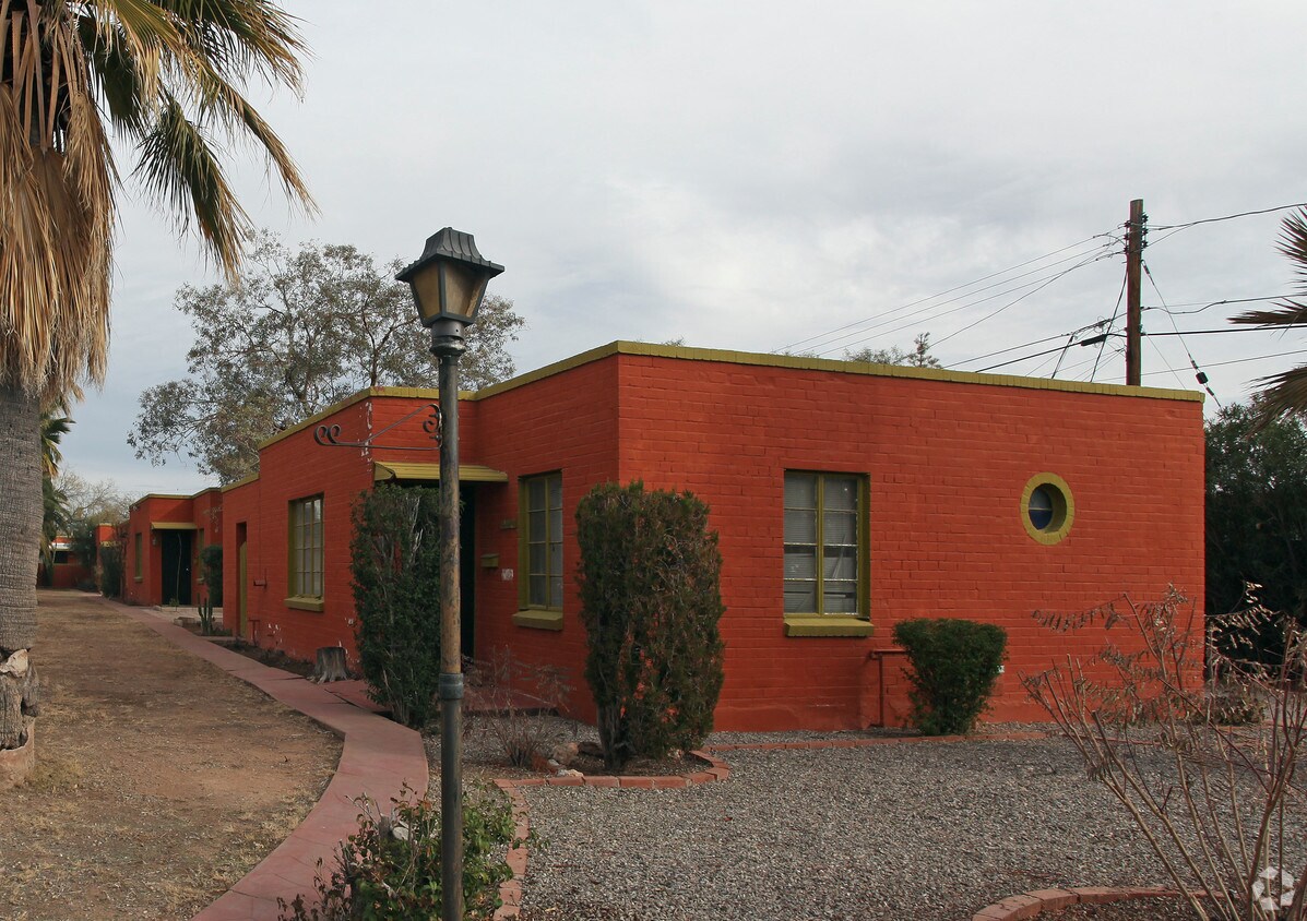 Foto principal - Cypress Court