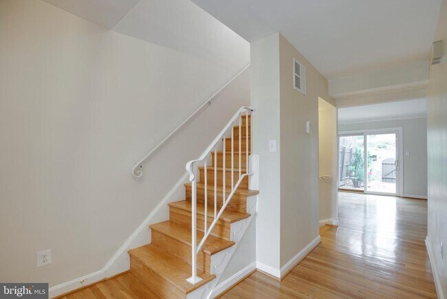 Foto del edificio - 7370 Eldorado St