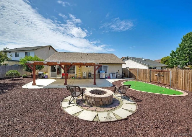 Foto del edificio - 1322 Carnell Ct